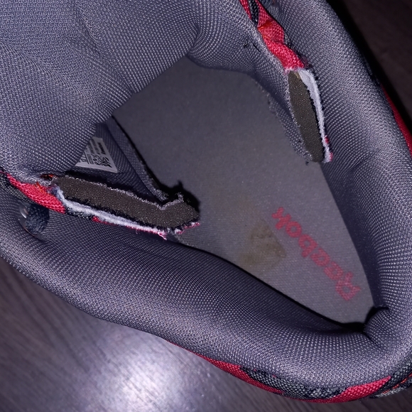 Special edition  reebok pumps - Picture 3 of 4